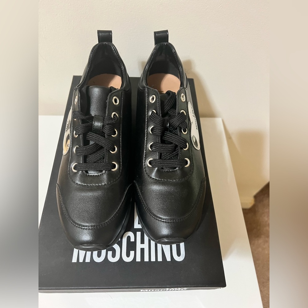 Love Moshino sneakers